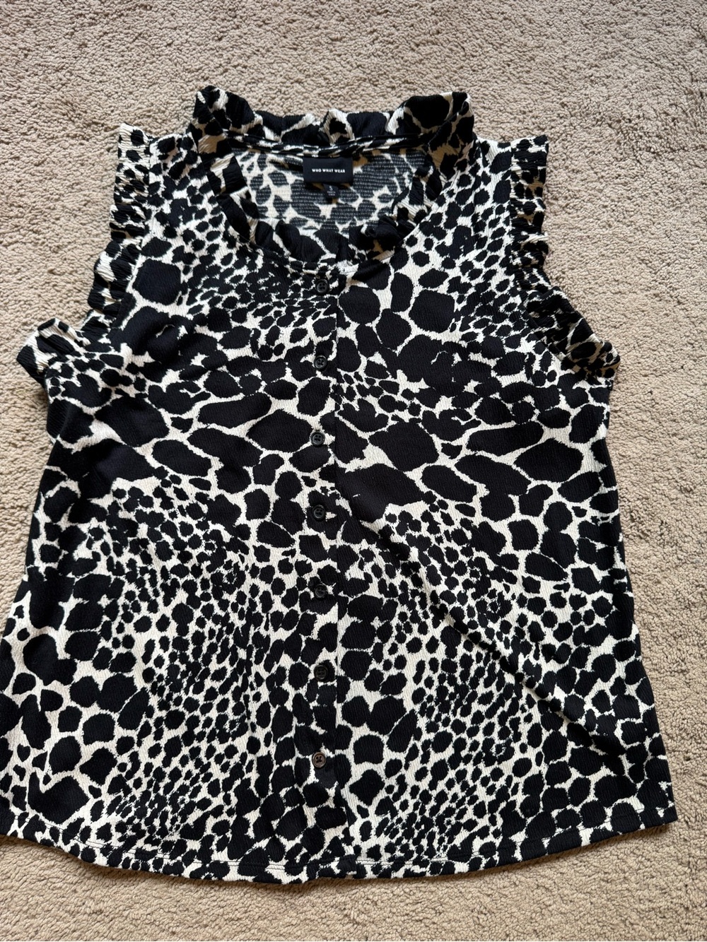 Who What Wear Black & Cream Animal Print Ruffle Sleeve Blouse